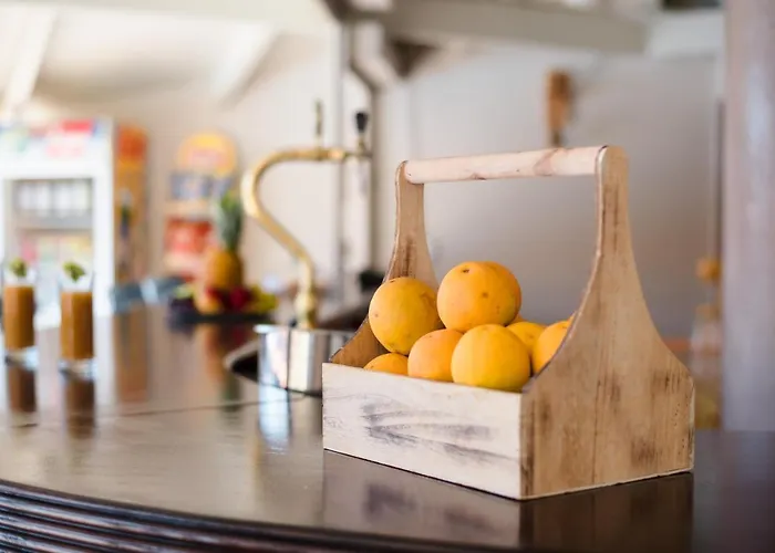 Makis By La Skala Vista Hotel