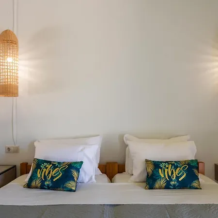 Makis Hotel
