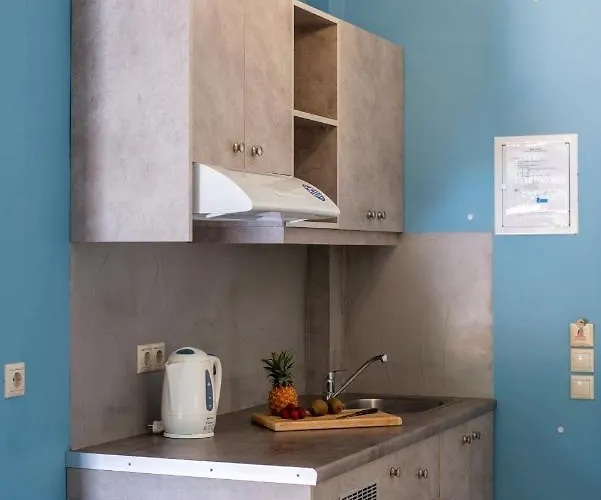 Makis By La Skala Vista *